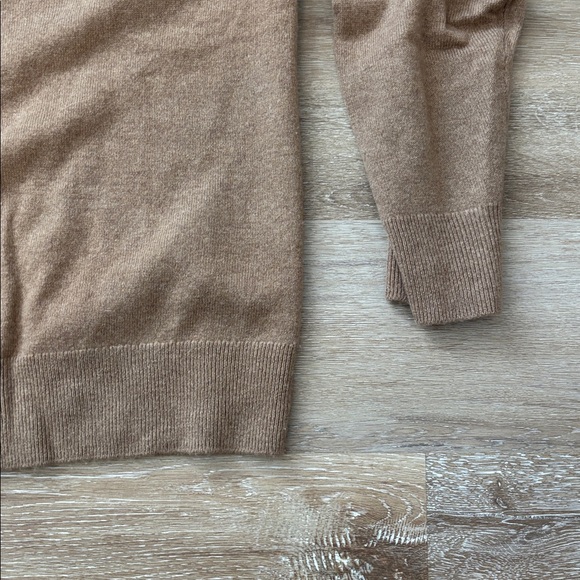 Quince Cashmere Crew Sweater - Picture 8 of 13